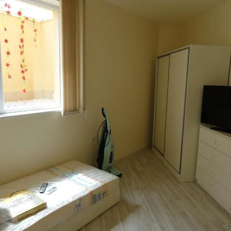 Apartment Sea Garden *